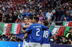 雷速体育-关于欧洲杯选手刷新世界纪录，震撼全场的信息