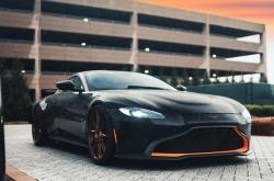 雷速体育比分官网直播-阿斯顿马丁翻盘威廉姆斯，皮亚斯特里惊艳四座