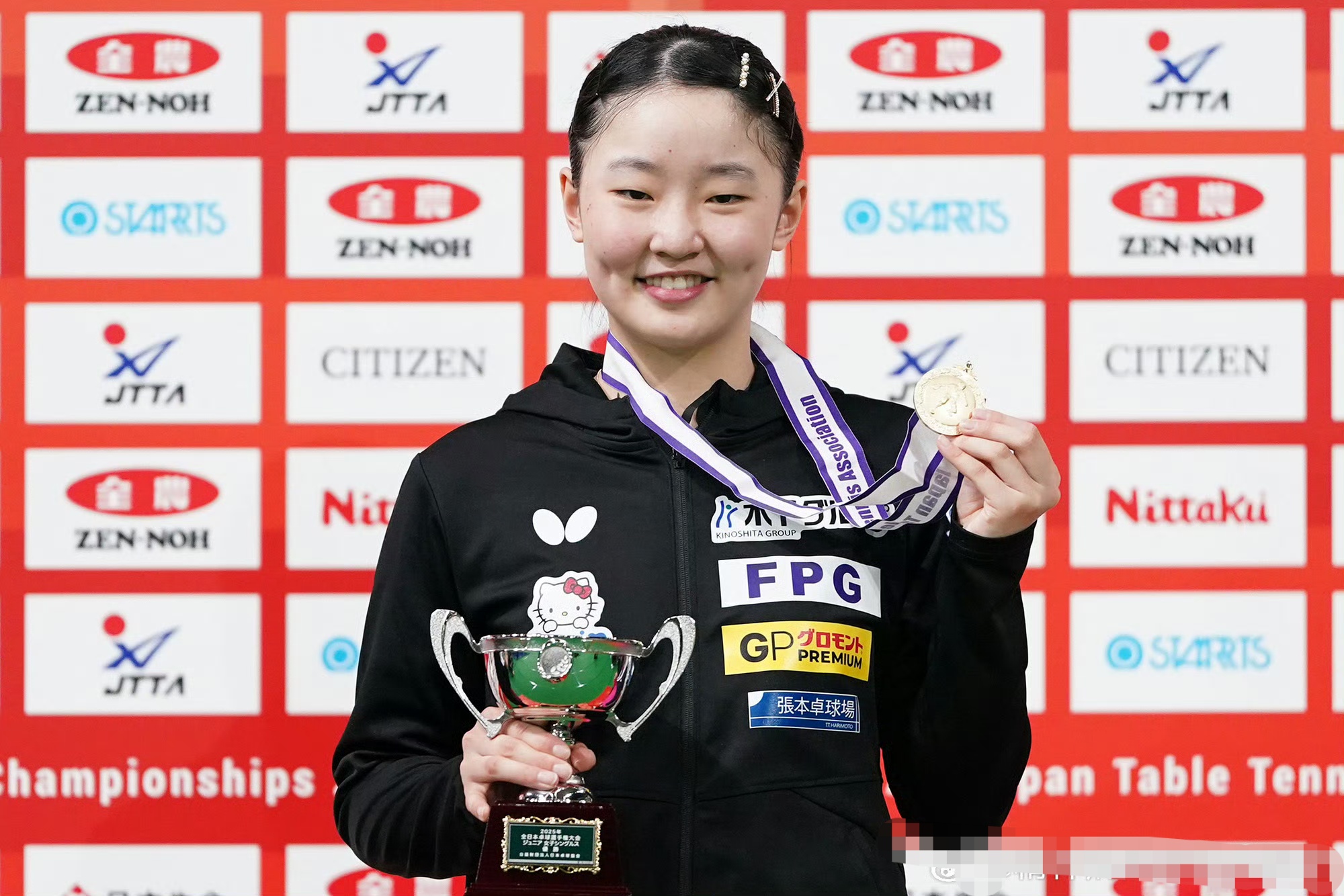 日本女足球员表现亮眼获胜
