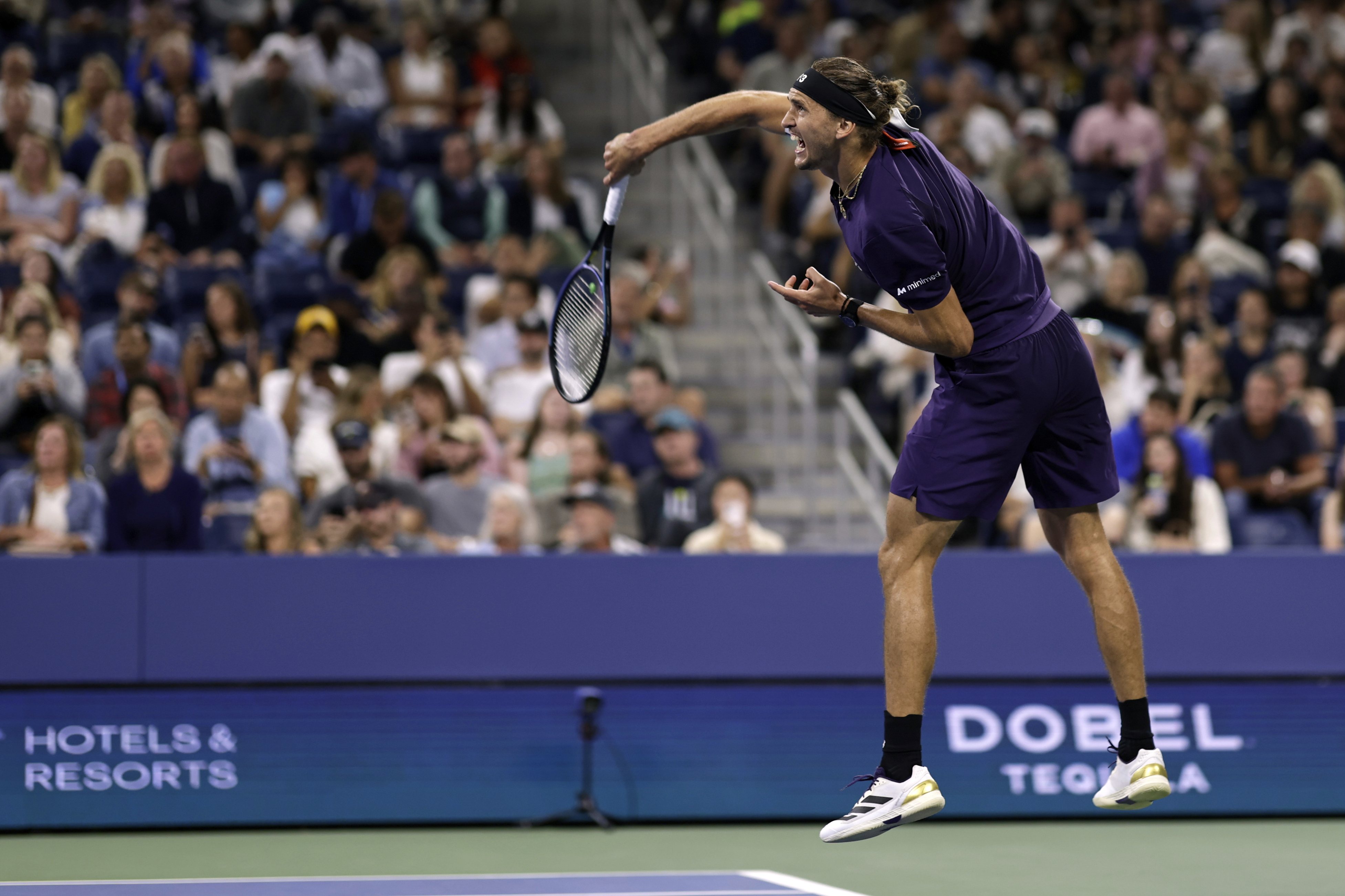 美网横扫年终总决赛，兹维列夫统治全场