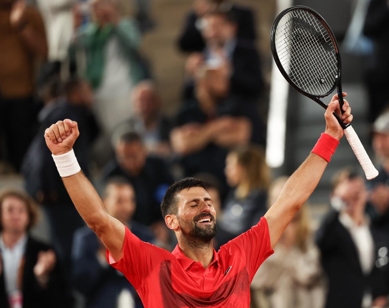 法网鏖战拉沃尔杯，德约科维奇关键制胜